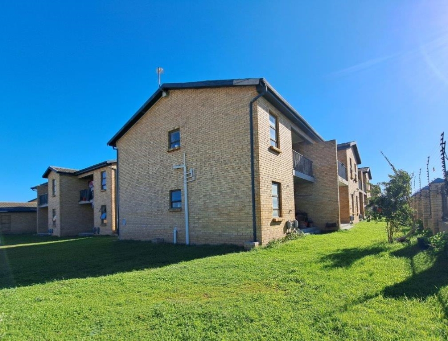 2 Bedroom Property for Sale in Gordons Bay Central Western Cape
